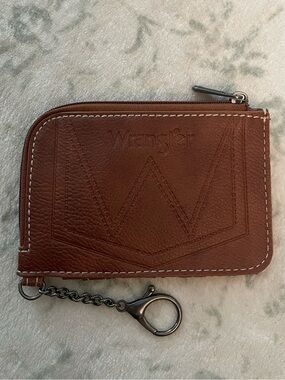Wrangler Brown Leather Zip Key Wallet with Chain